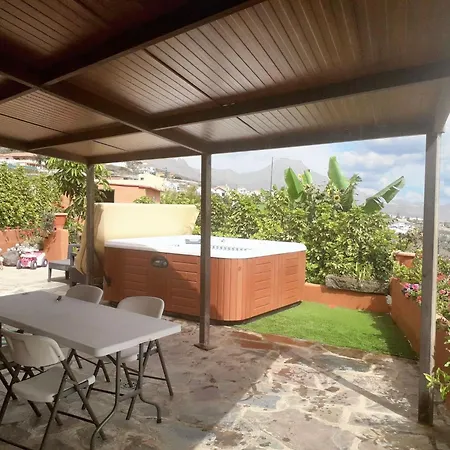 Nyaraló House With View And Jacuzzi In Adeje *