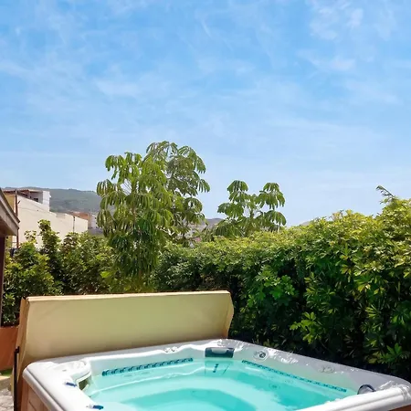 House With View And Jacuzzi In Adeje Сasa de vacaciones *