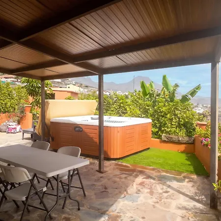 House With View And Jacuzzi In Adeje בית נופש *
