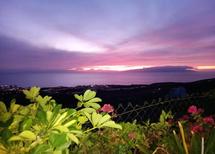 House With View And Jacuzzi In Adeje Сasa de vacaciones *